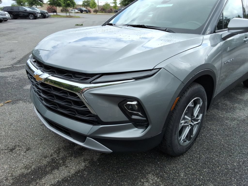 New 2026 Chevrolet Blazer LT w/ Convenience Package FWD image 10