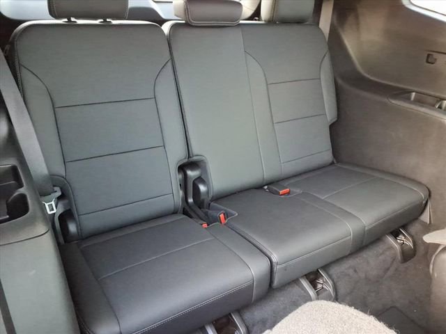 Used 2025 Buick Enclave Preferred image 23