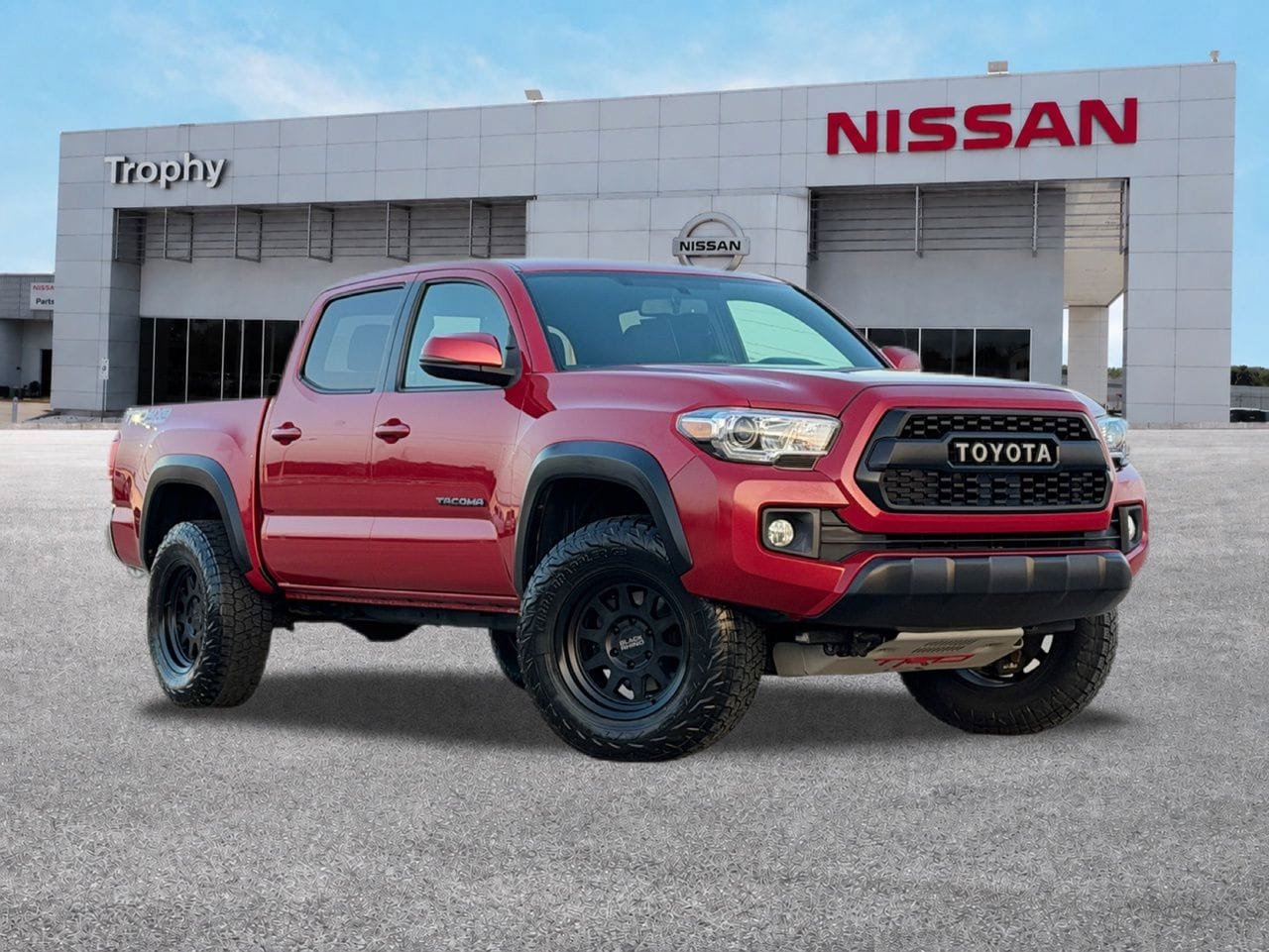Used 2017 Toyota Tacoma TRD Off-Road w/ Tow Package (A/T)