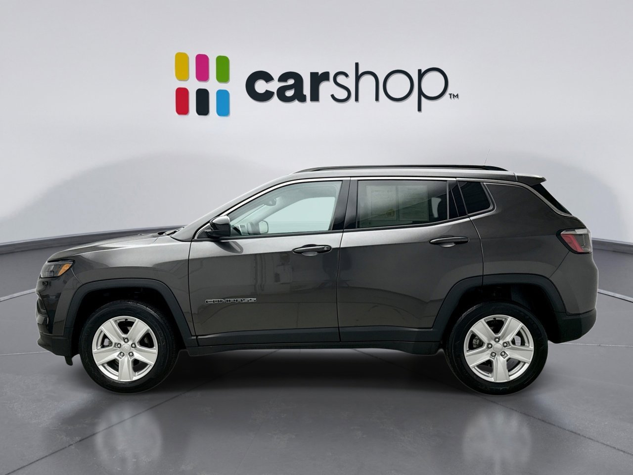 Used 2022 Jeep Compass Latitude w/ Sun and Sound Group AWD/4WD image 2