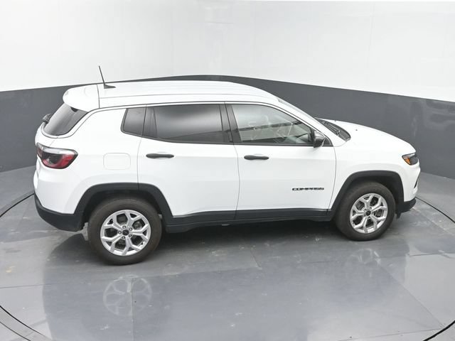 Used 2025 Jeep Compass Sport AWD/4WD image 36