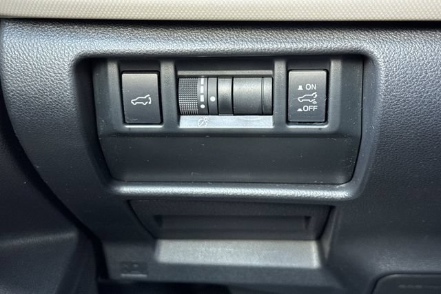 Used 2025 Subaru Forester Premium w/ Convenience Package #1 AWD/4WD image 31