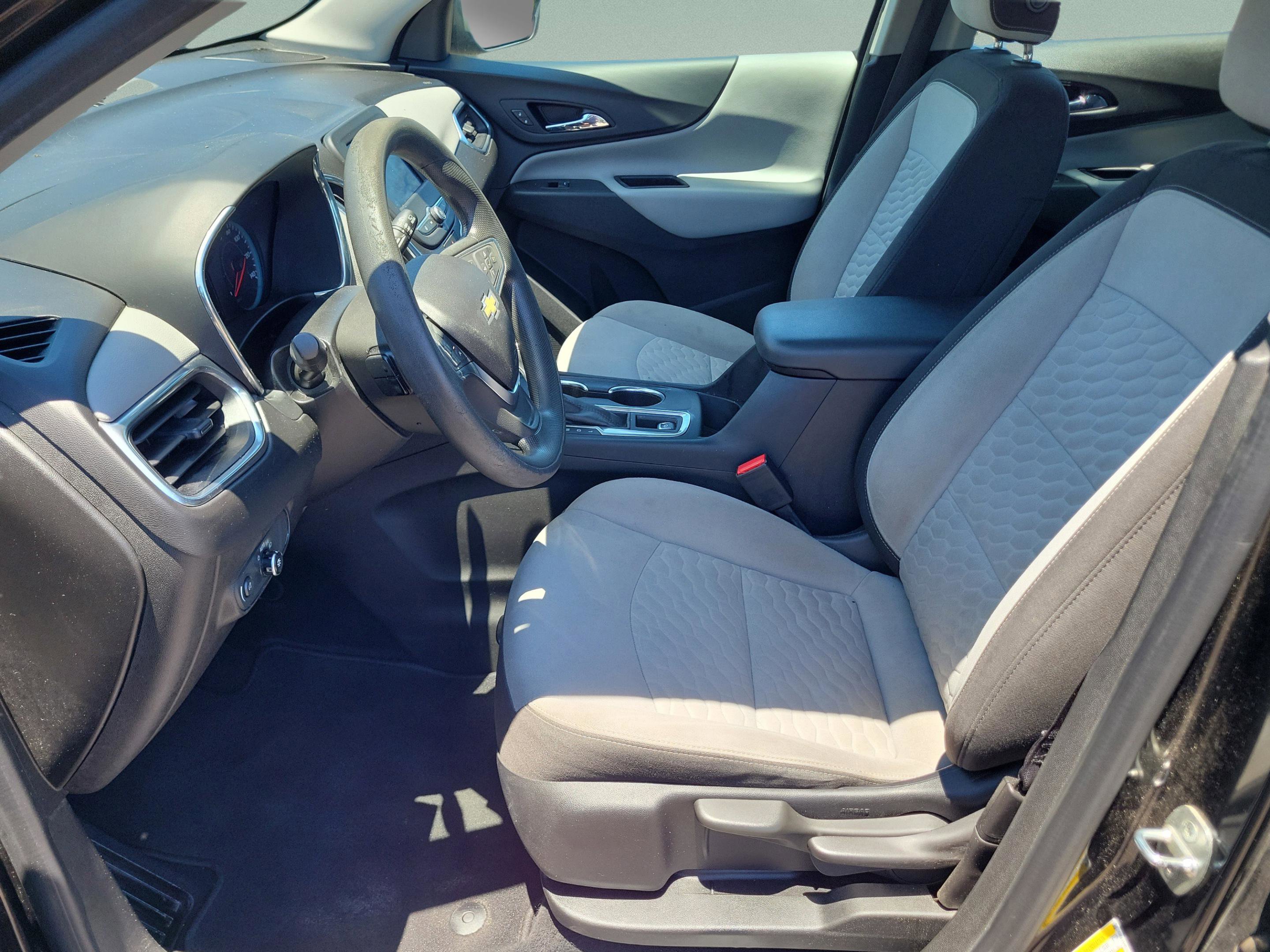 Used 2020 Chevrolet Equinox LS w/ LPO, Blackout Package FWD image 24