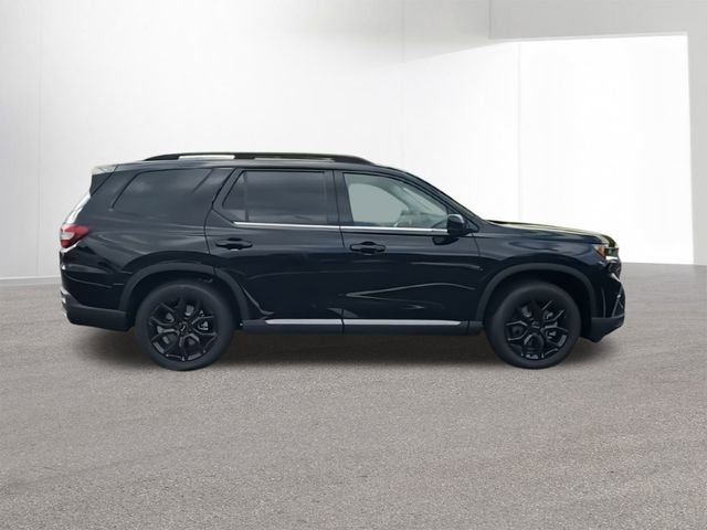New 2025 Honda Pilot Touring image 10