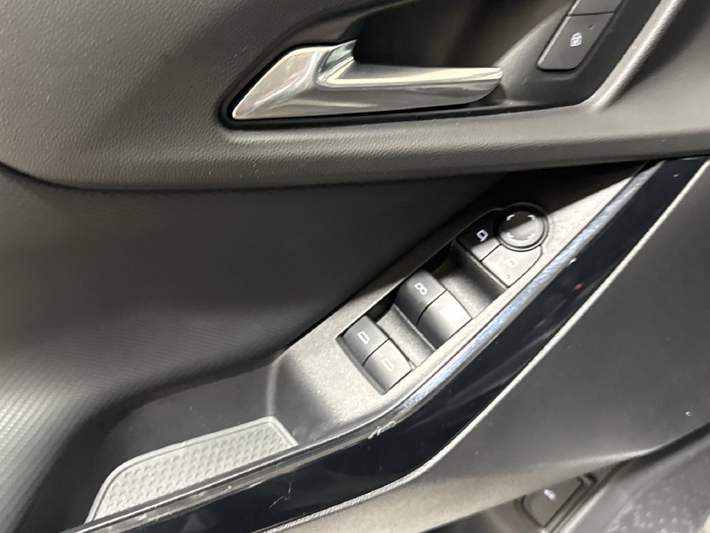Used 2025 Chevrolet Equinox LT w/ Convenience Package II FWD image 21