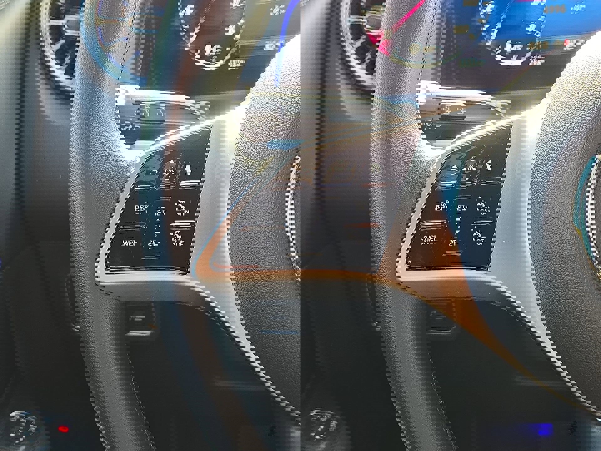 New 2025 Mercedes-Benz GLB 250 image 21