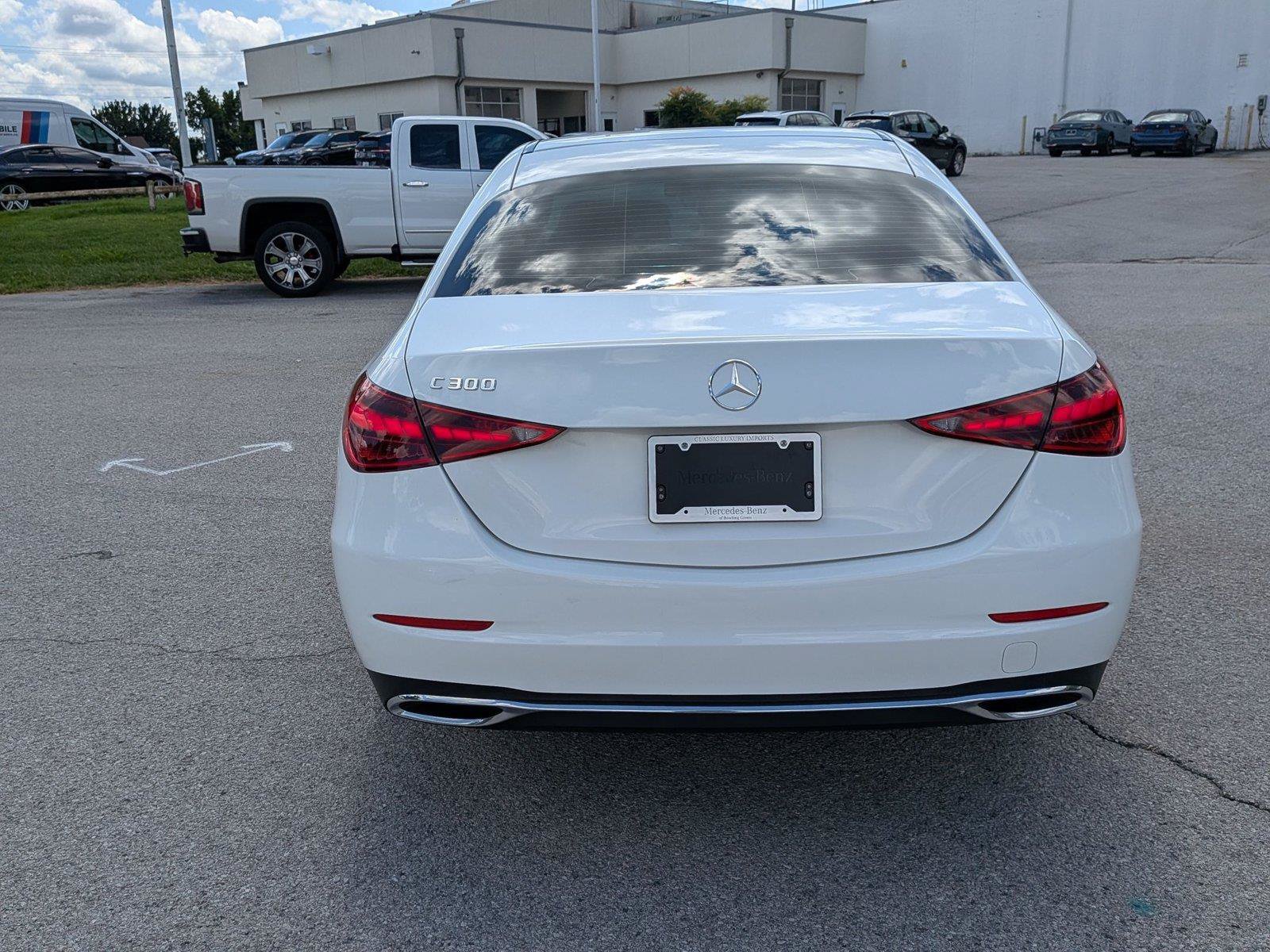Used 2022 Mercedes-Benz C 300 Sedan image 4