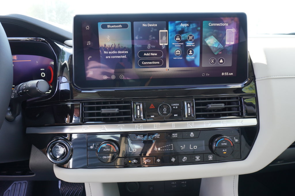 New 2026 Nissan Pathfinder SL FWD image 21