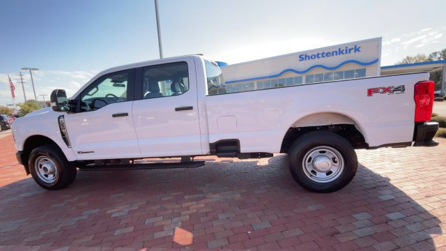 Used 2024 Ford F350 XL AWD/4WD image 7
