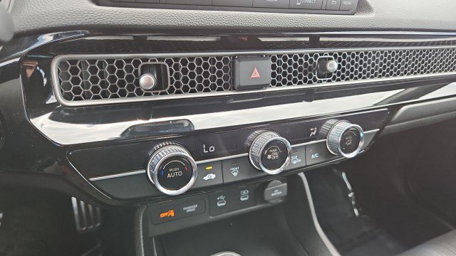 Used 2025 Honda Civic Sport image 17