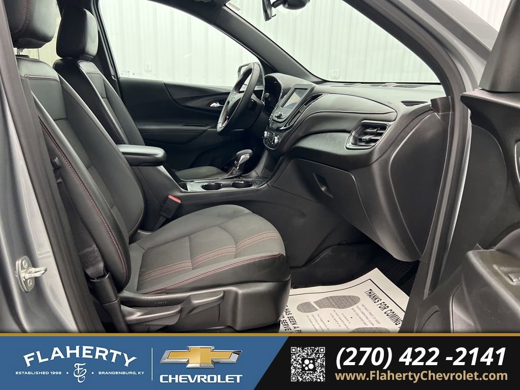 Used 2023 Chevrolet Equinox RS w/ LPO, Floor Liner Package image 15