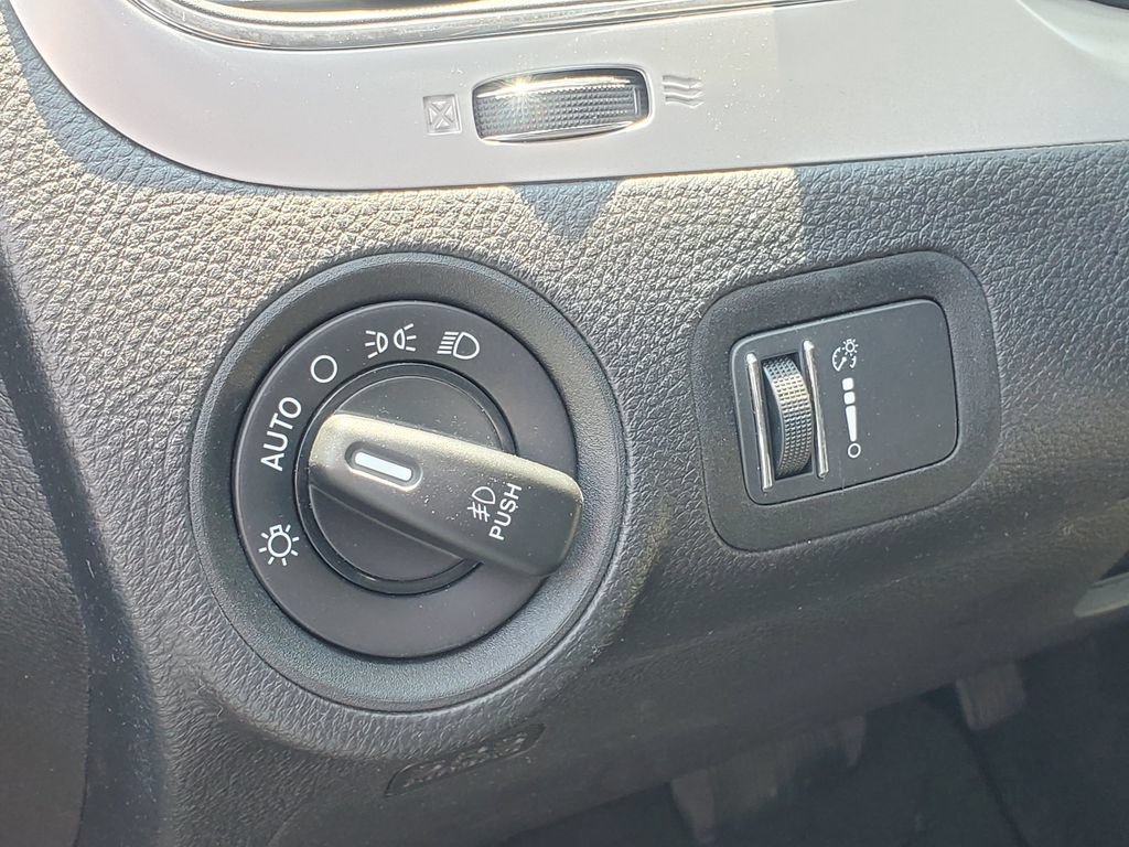 Used 2018 Dodge Journey GT AWD/4WD image 9