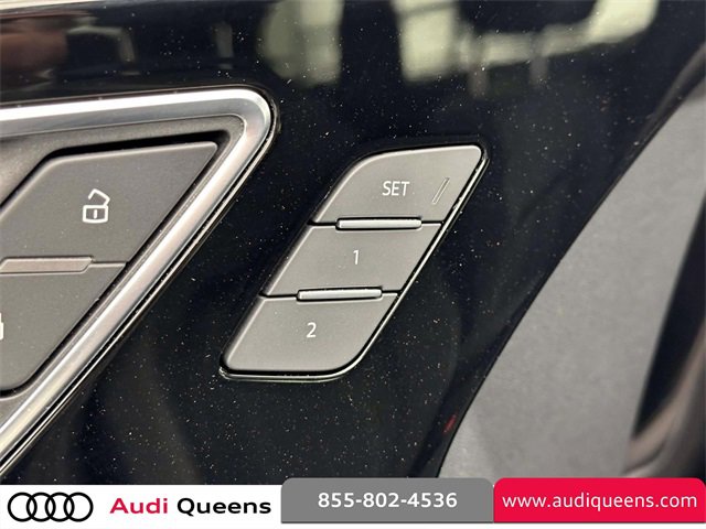 Used 2025 Audi Q4 e-tron Premium w/ Convenience Package image 17