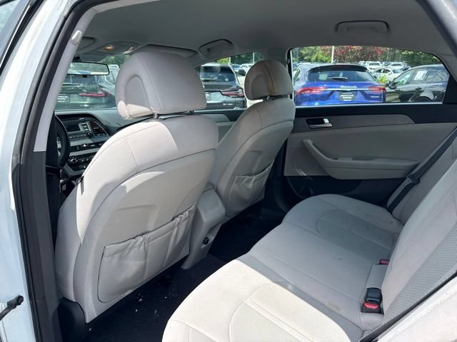 Used 2015 Hyundai Sonata SE FWD image 10
