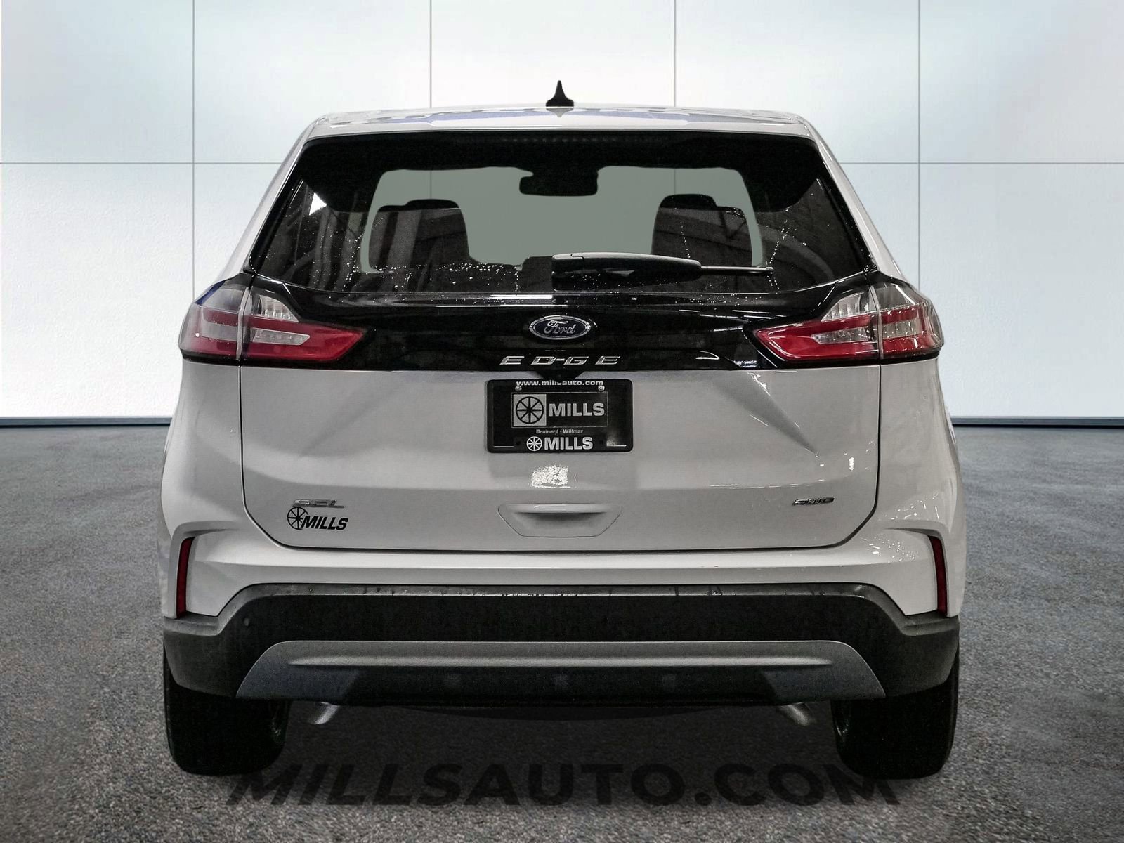 Used 2024 Ford Edge SEL image 6