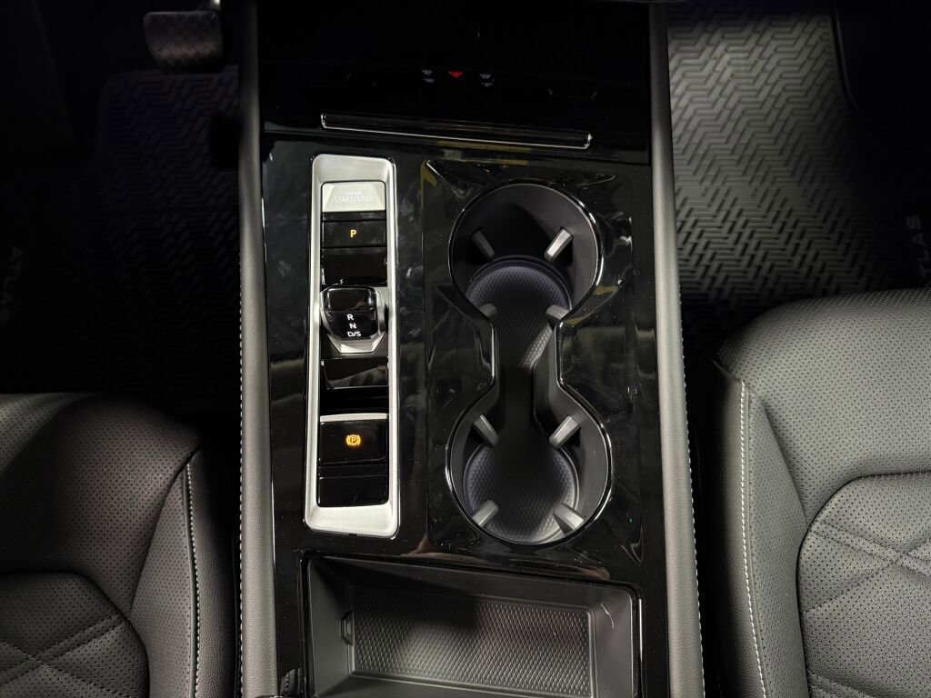 New 2026 Volkswagen Atlas SE image 23