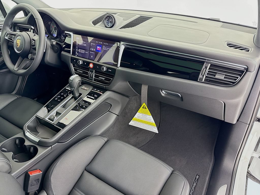 New 2026 Porsche Macan S AWD/4WD image 34