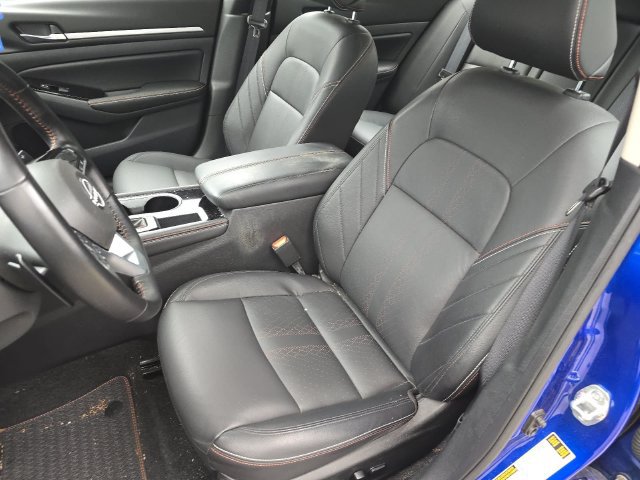 Used 2025 Nissan Altima 2.5 SR w/ SR Premium Package FWD image 13