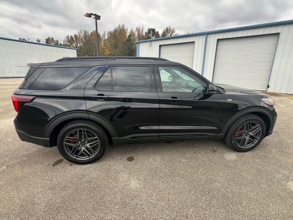 New 2026 Ford Explorer ST-Line w/ ST-Line Street Pack image 6