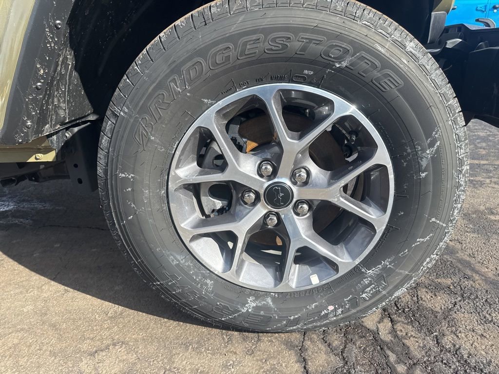 New 2025 Jeep Gladiator Sport image 17