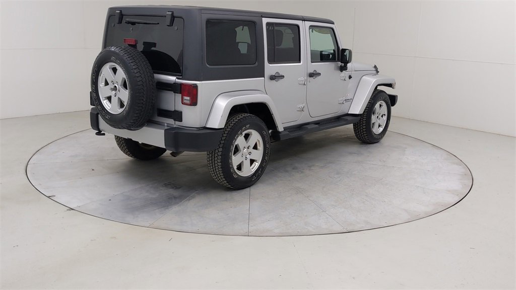 Used 2012 Jeep Wrangler Unlimited Sahara w/ Dual Top Group image 13