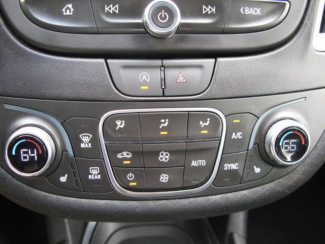 Used 2024 Chevrolet Malibu LT image 19