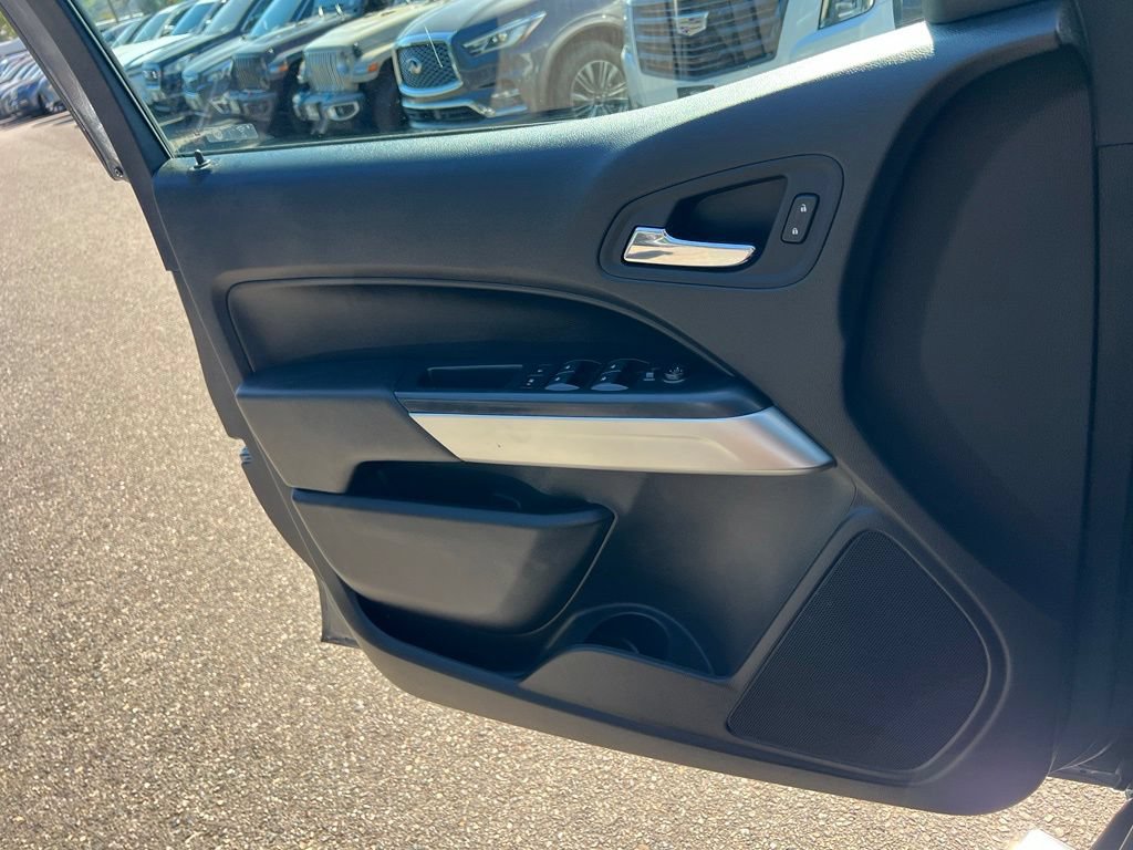 Used 2022 Chevrolet Colorado LT w/ Luxury Package AWD/4WD image 17