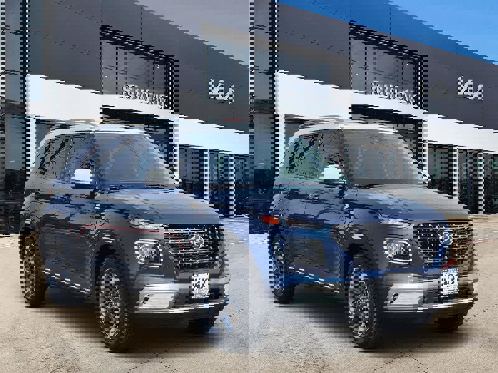 Used 2025 Hyundai Venue Limited image 3