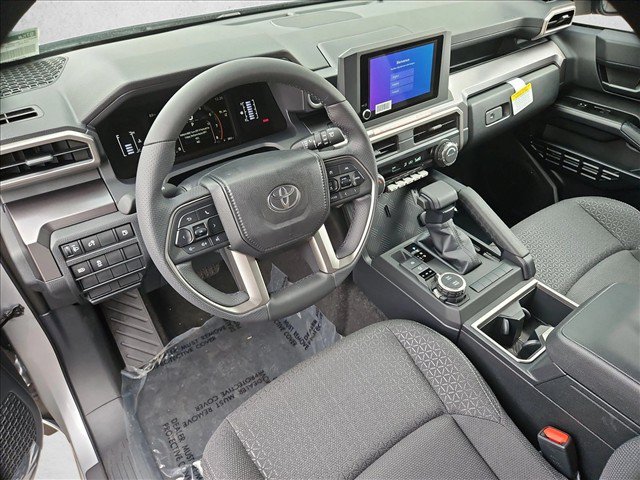 New 2026 Toyota 4Runner SR5 AWD/4WD image 3