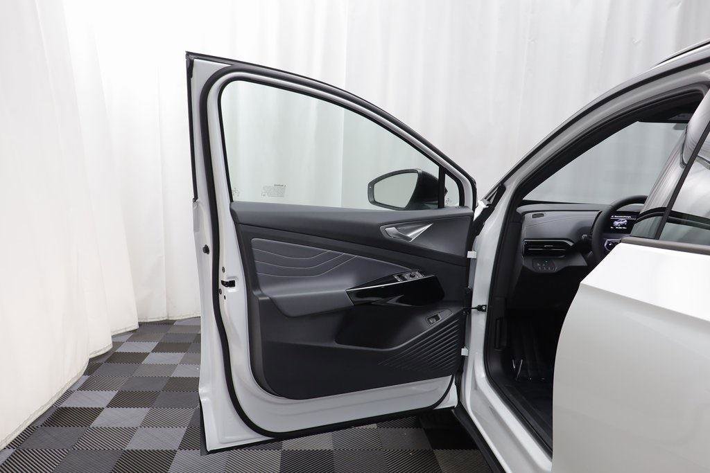 New 2025 Volkswagen ID.4 Pro S Plus image 4
