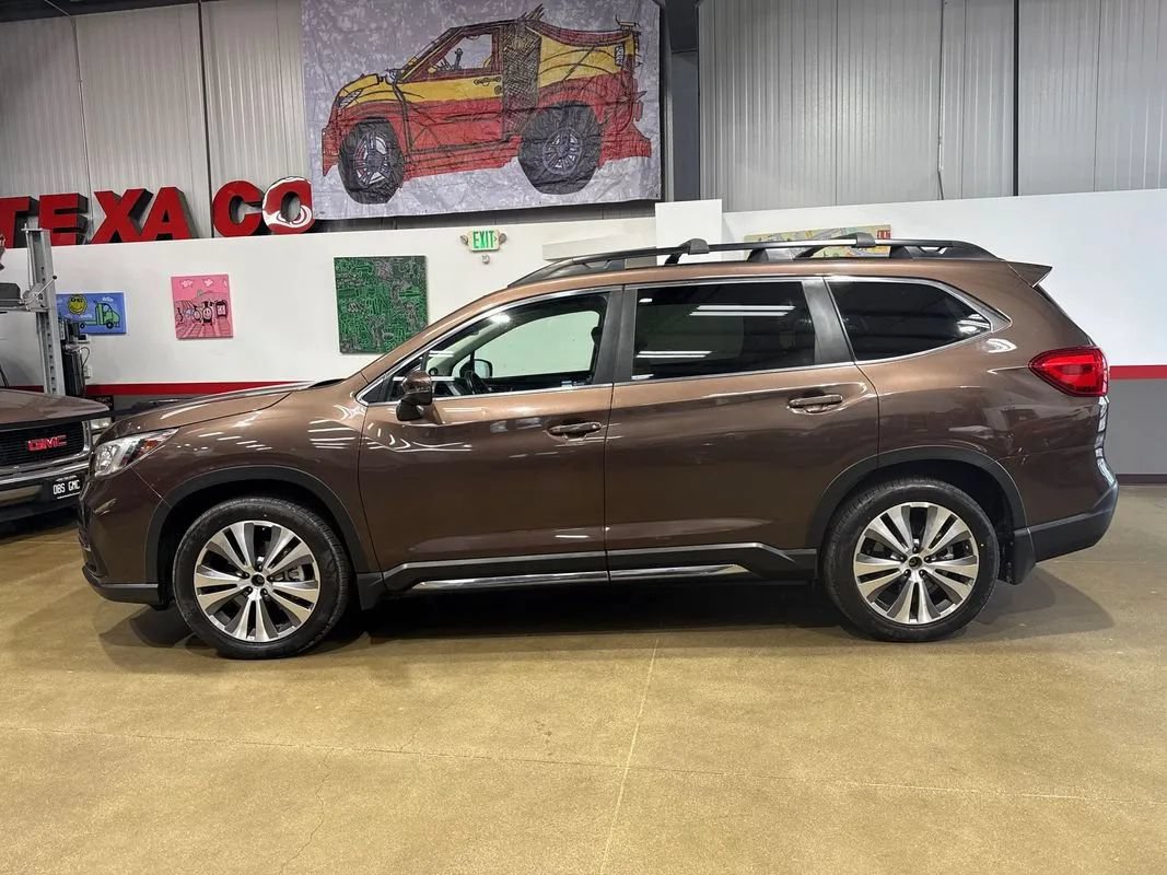 Used 2019 Subaru Ascent Limited AWD/4WD image 4