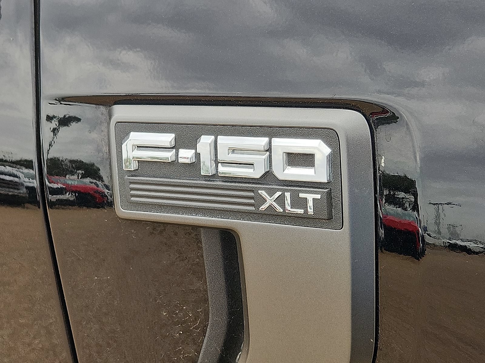 Used 2023 Ford F150 XLT w/ Equipment Group 302A High RWD image 9