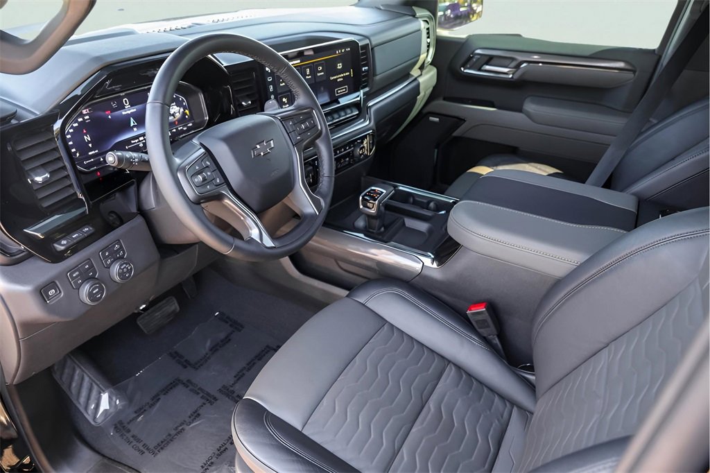 Certified 2025 Chevrolet Silverado 1500 ZR2 w/ Technology Package image 13