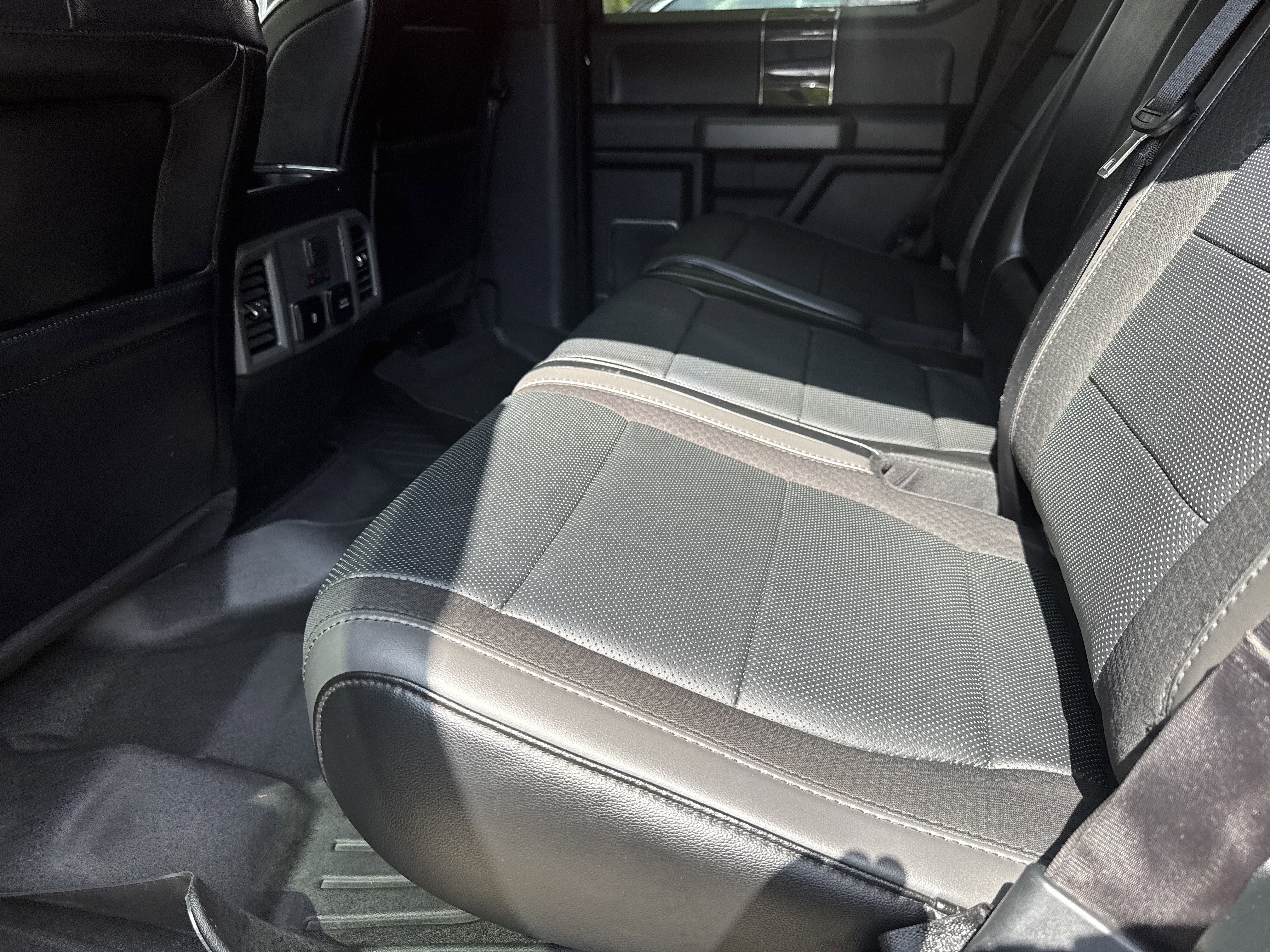Used 2020 Ford F150 Raptor w/ Equipment Group 802A Luxury AWD/4WD image 19