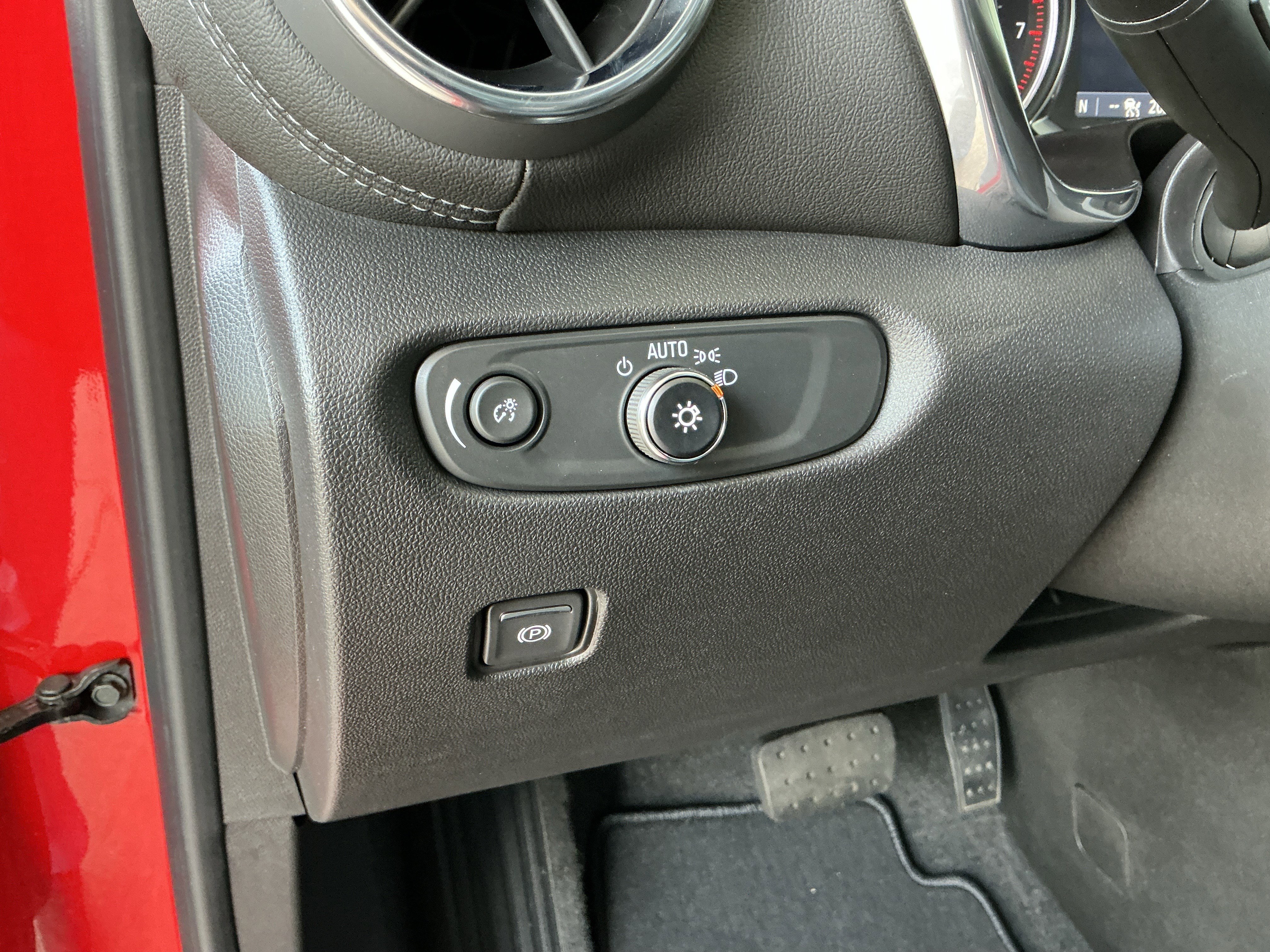 Used 2024 Chevrolet Blazer LT w/ Convenience Package image 30