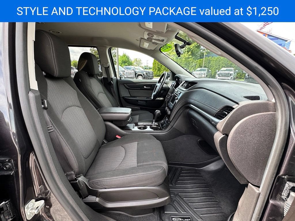 Used 2017 Chevrolet Traverse LT w/ Style and Technology Package AWD/4WD image 12