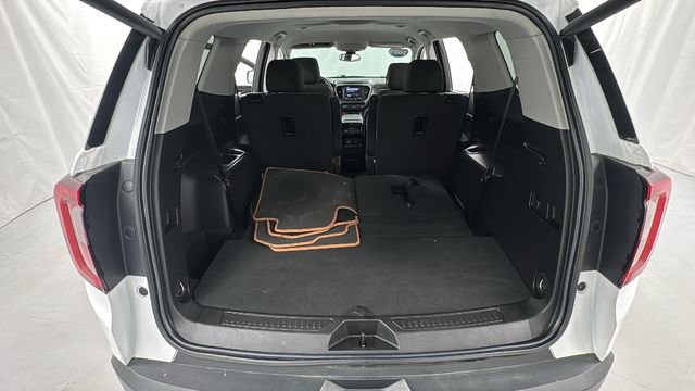 Used 2023 GMC Acadia AT4 image 15