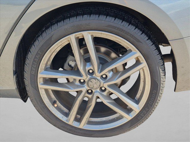 Used 2019 Nissan Altima 2.5 SR FWD image 10