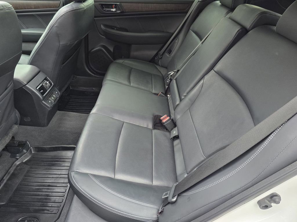 Used 2019 Subaru Outback 3.6R Limited image 32