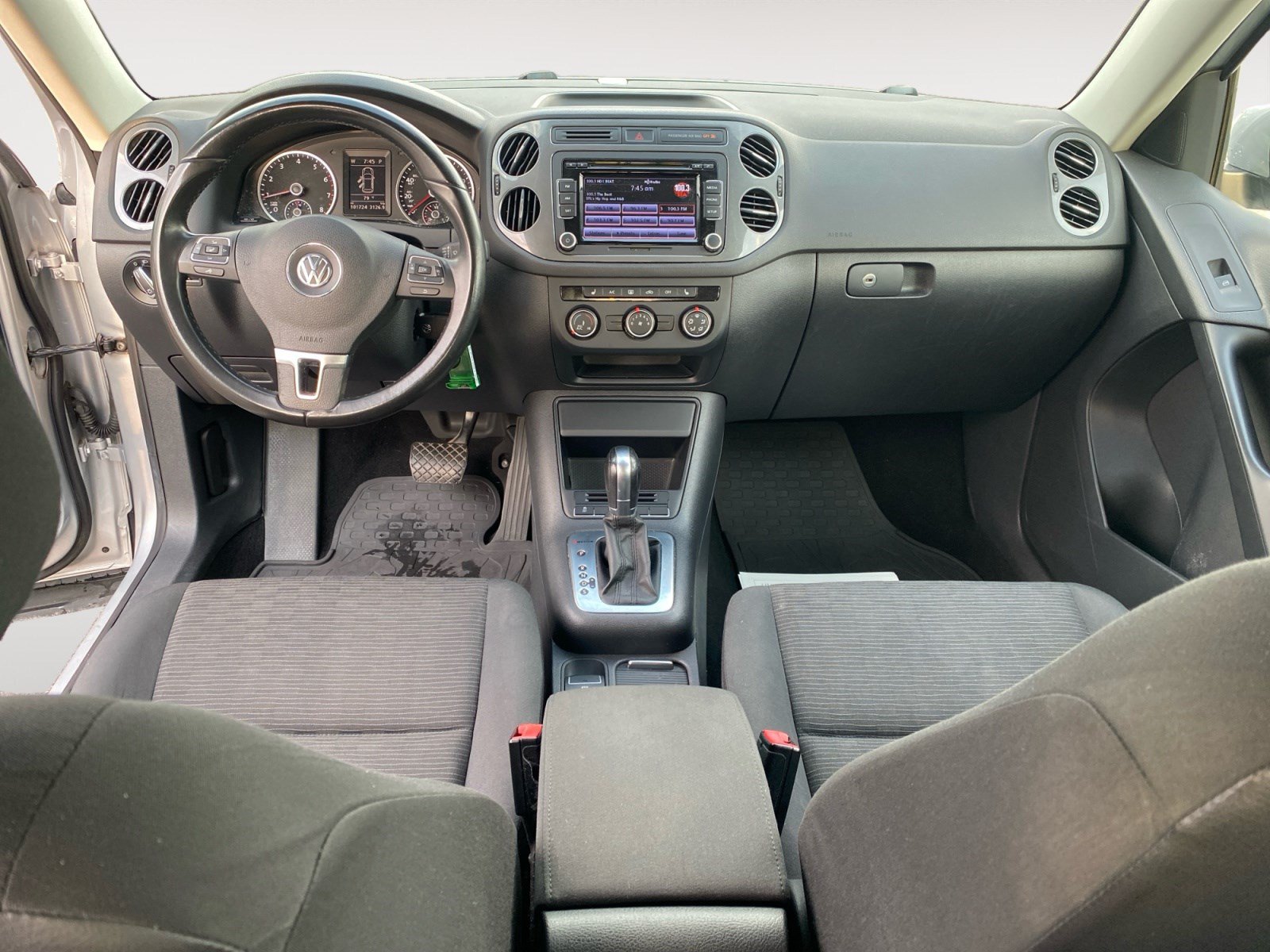 Used 2015 Volkswagen Tiguan S AWD/4WD image 12