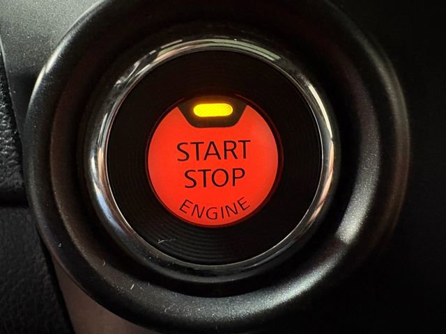 Used 2021 Nissan Titan PRO-4X w/ Pro-4x Convenience Package image 32