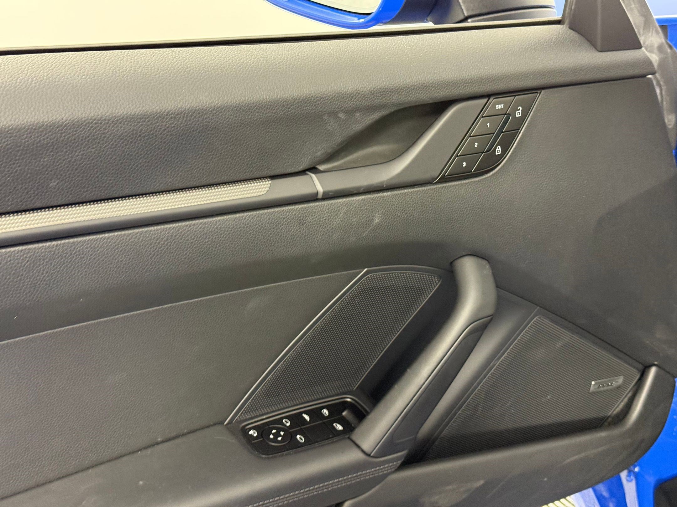 Certified 2025 Porsche 911 Carrera image 15