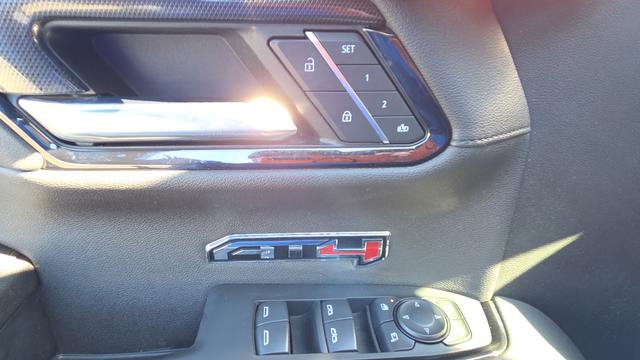 Used 2023 GMC Sierra 1500 AT4 w/ AT4 Premium Package image 33