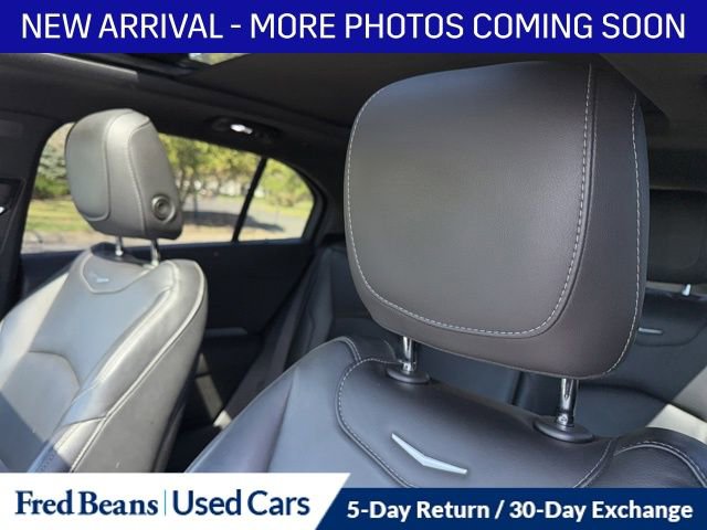Used 2021 Cadillac XT4 Premium Luxury w/ Enhanced Visibility Package image 9