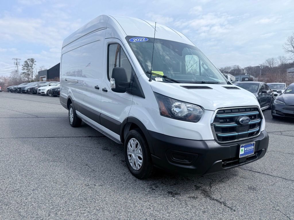 Used 2022 Ford E-Transit 148 High Roof Extended RWD image 9