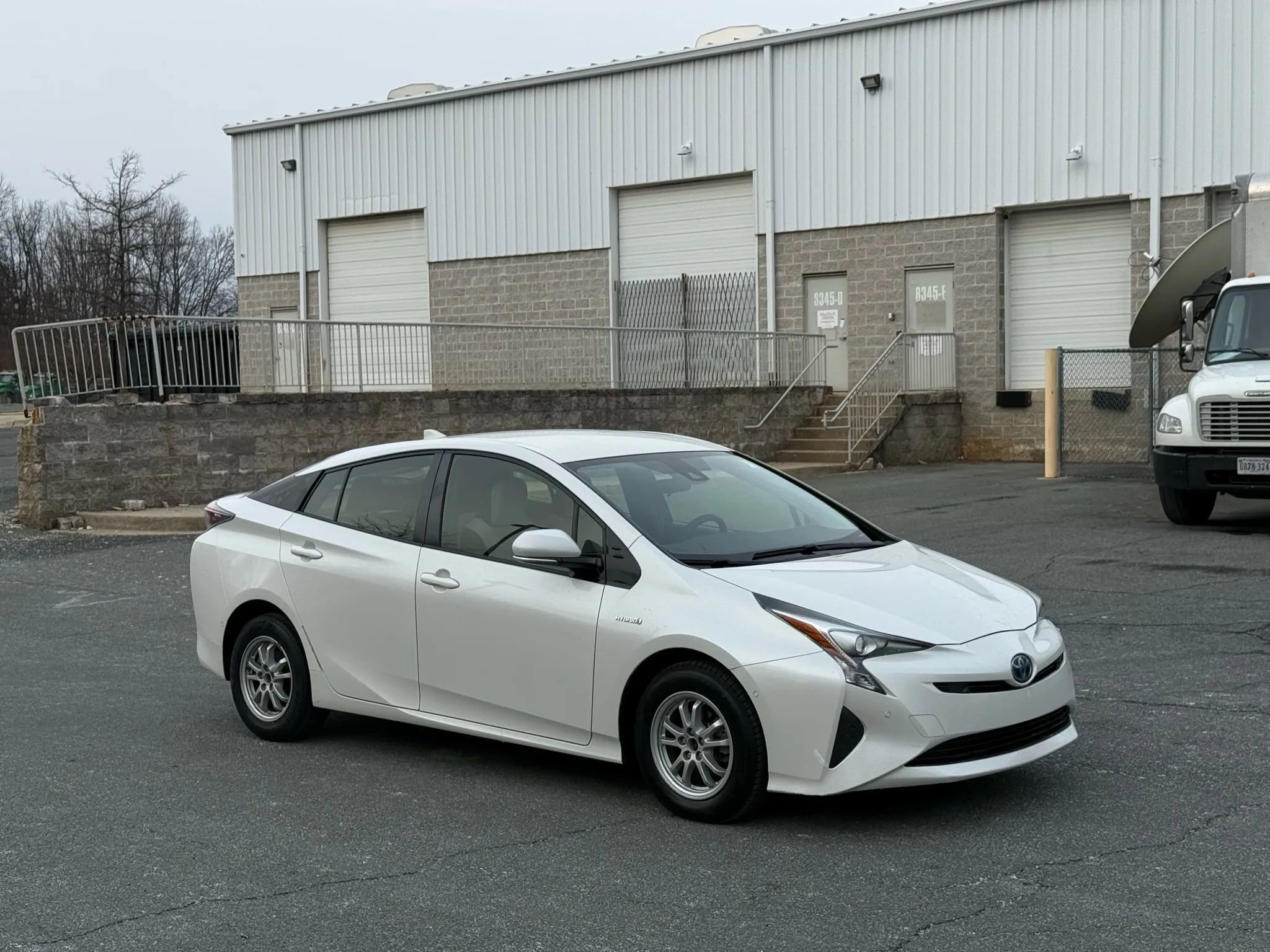 Used 2018 Toyota Prius Two image 5