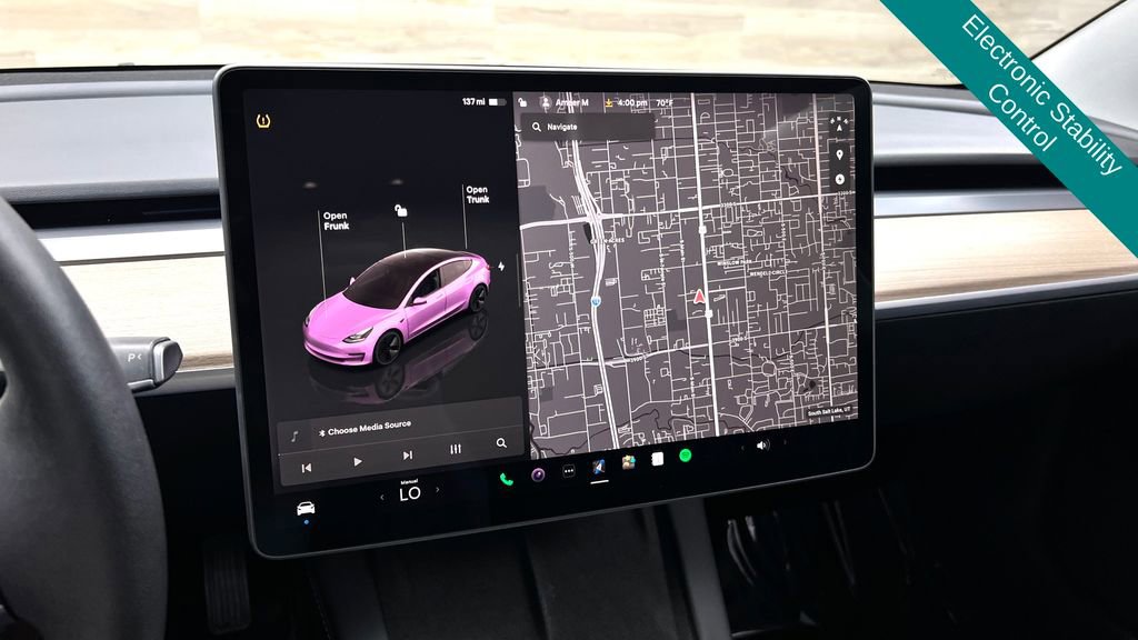 Used 2023 Tesla Model 3 Standard Range RWD image 8