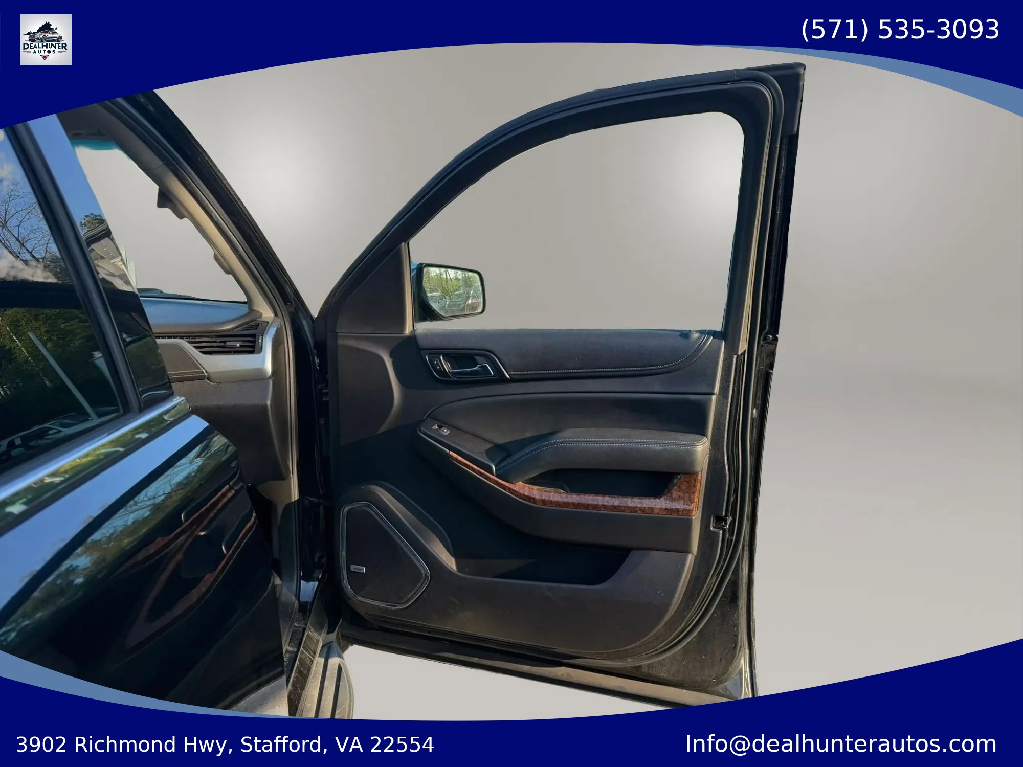 Used 2015 Chevrolet Tahoe LTZ AWD/4WD image 9