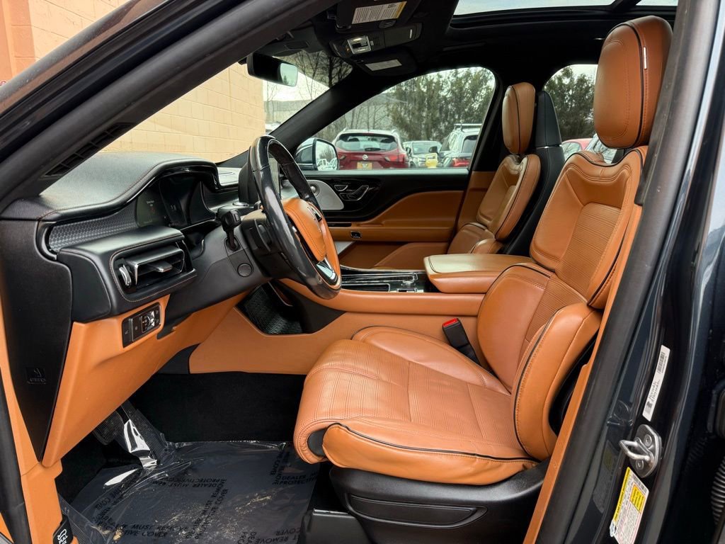 Used 2021 Lincoln Aviator Black Label w/ Dynamic Handling Package image 11