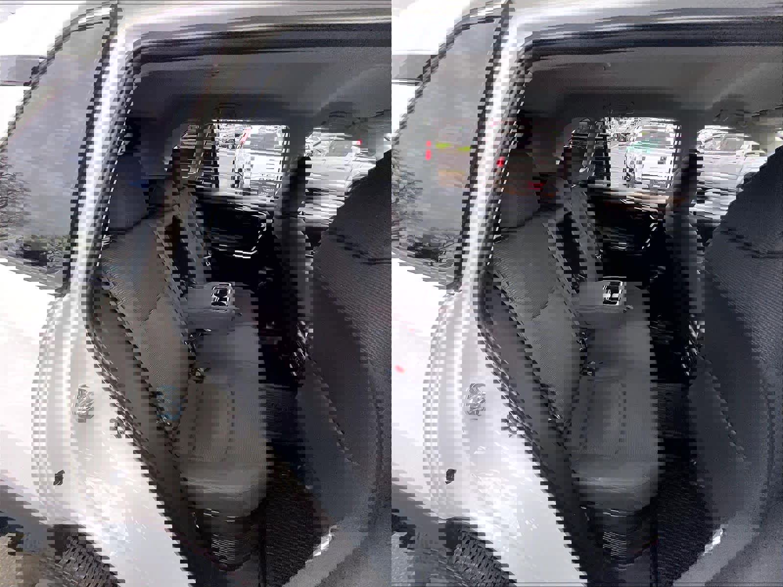 Used 2022 Toyota RAV4 LE image 28